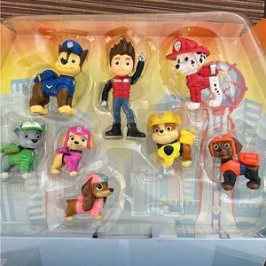 Paw patrol figures